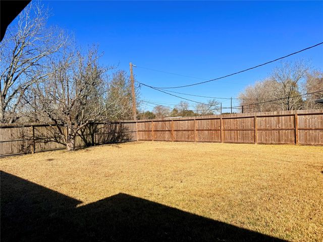 2112 Rose Road, Pearland, TX 77581