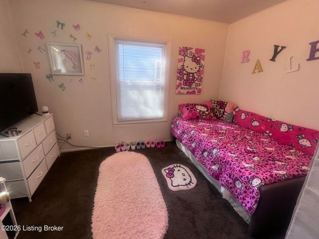 4004 Churchman Ave, Louisville, KY 40215