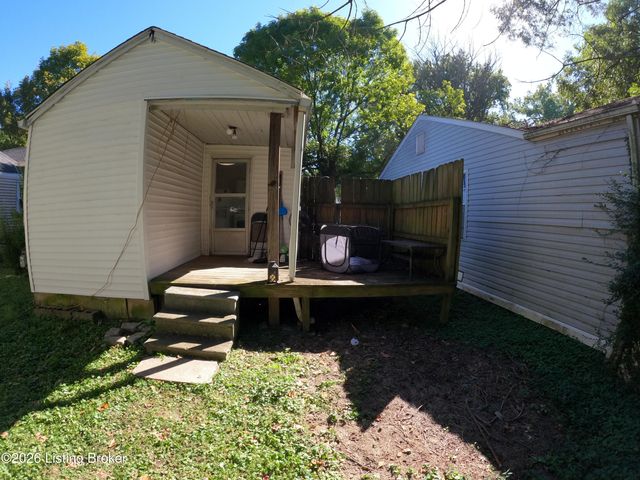 4004 Churchman Ave, Louisville, KY 40215
