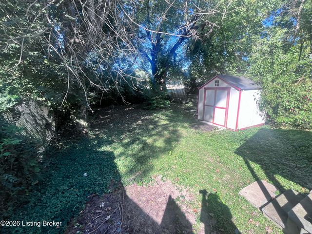 4004 Churchman Ave, Louisville, KY 40215