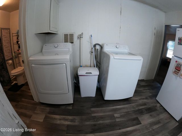 4004 Churchman Ave, Louisville, KY 40215