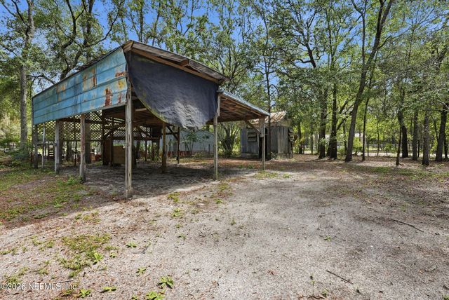 246 AZALEA Avenue, Interlachen, FL 32148