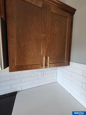 1725 W Trout Drive, Lincoln, NE 68521