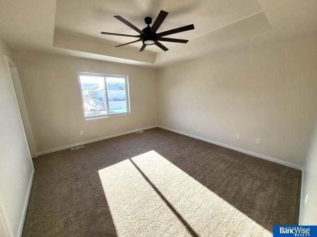 1725 W Trout Drive, Lincoln, NE 68521