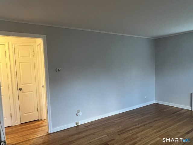 23 Pinewood Road, Hamden, CT 06518