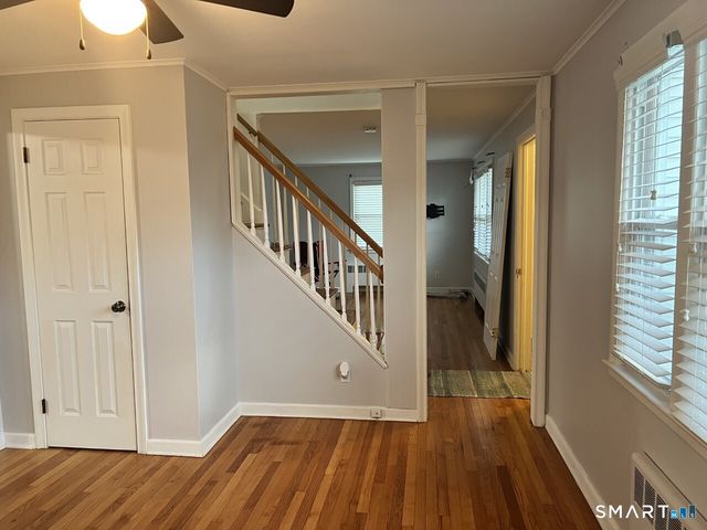 23 Pinewood Road, Hamden, CT 06518