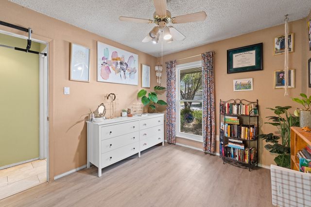 1013 Waverly Drive, Arlington, TX 76015