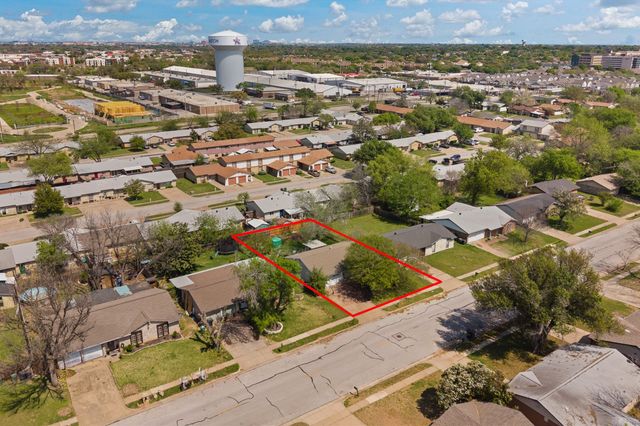 1013 Waverly Drive, Arlington, TX 76015