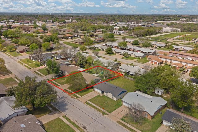 1013 Waverly Drive, Arlington, TX 76015