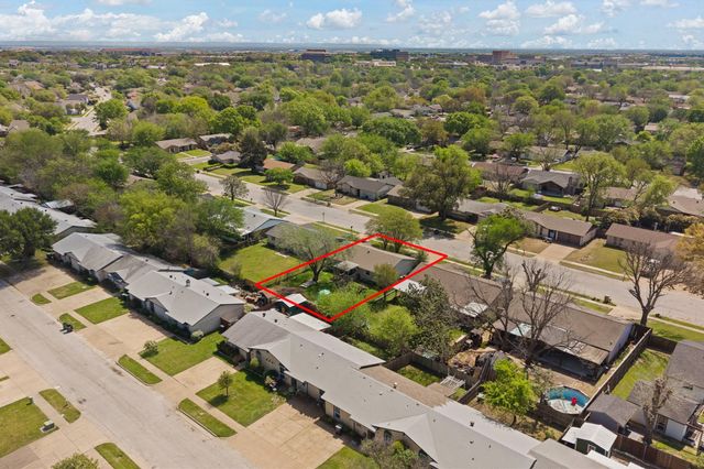 1013 Waverly Drive, Arlington, TX 76015