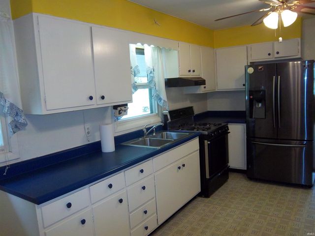 5490 S Ison Road, Bloomington, IN 47403