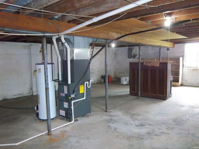 5490 S Ison Road, Bloomington, IN 47403