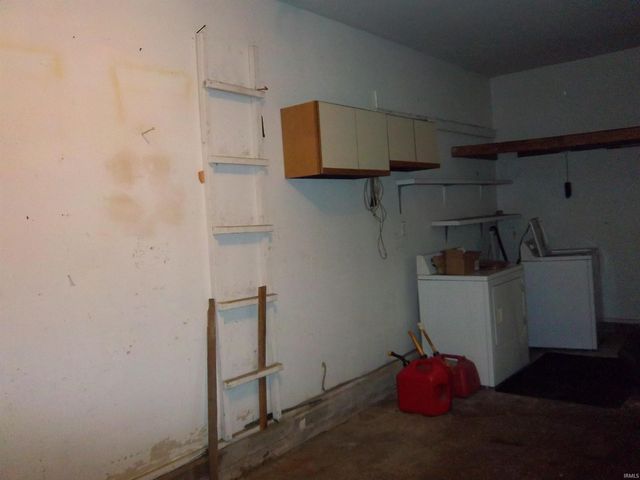 5490 S Ison Road, Bloomington, IN 47403