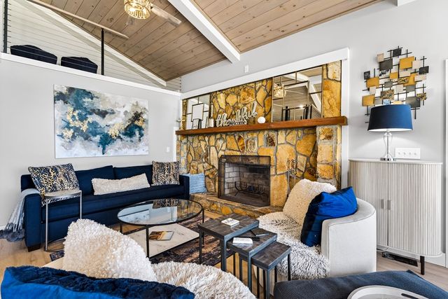 35 Laurel Mountain Estates Drive N, Blairsville, GA 30512