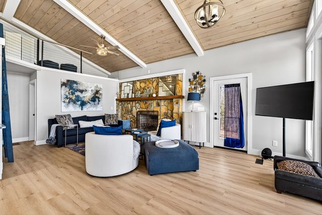 35 Laurel Mountain Estates Drive N, Blairsville, GA 30512