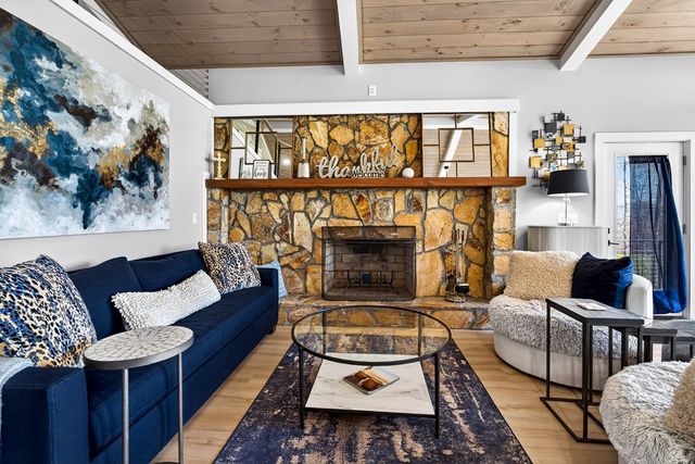 35 Laurel Mountain Estates Drive N, Blairsville, GA 30512