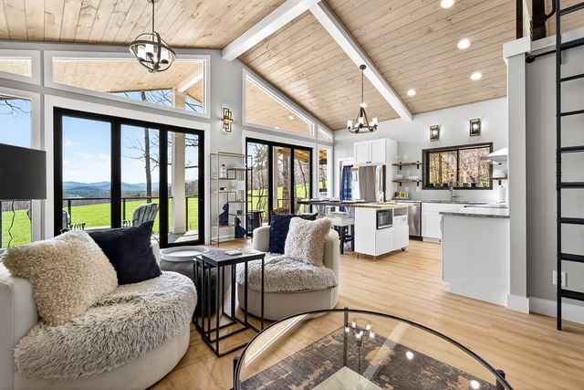 35 Laurel Mountain Estates Drive N, Blairsville, GA 30512