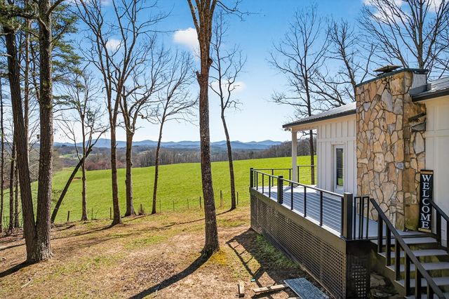 35 Laurel Mountain Estates Drive N, Blairsville, GA 30512