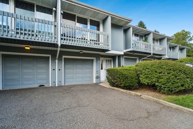 141 Marion Dr, West Orange Twp., NJ 07052