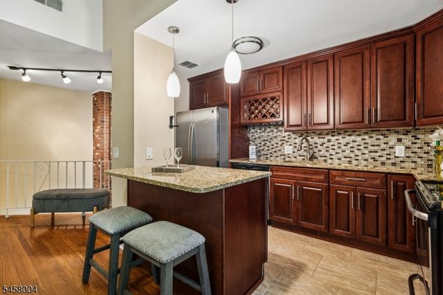 141 Marion Dr, West Orange Twp., NJ 07052