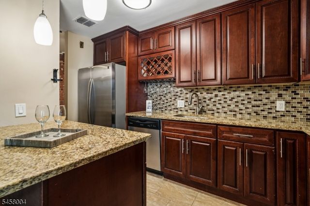 141 Marion Dr, West Orange Twp., NJ 07052