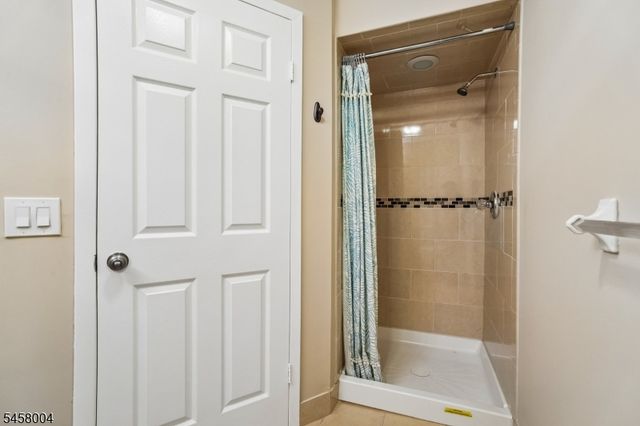 141 Marion Dr, West Orange Twp., NJ 07052