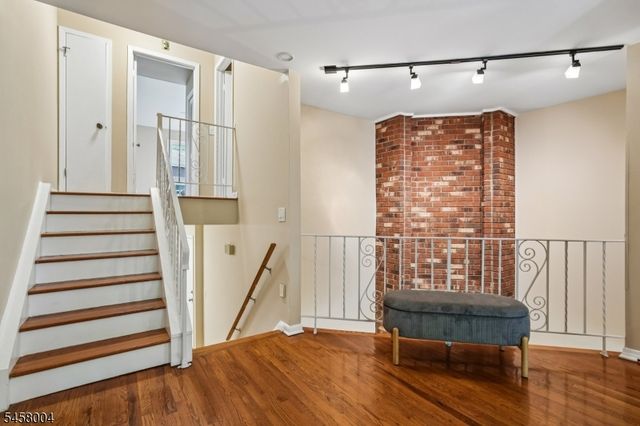 141 Marion Dr, West Orange Twp., NJ 07052