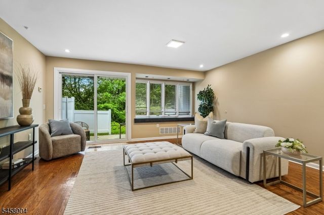 141 Marion Dr, West Orange Twp., NJ 07052