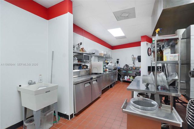 12835 SW 42 st, Miami, FL 33175