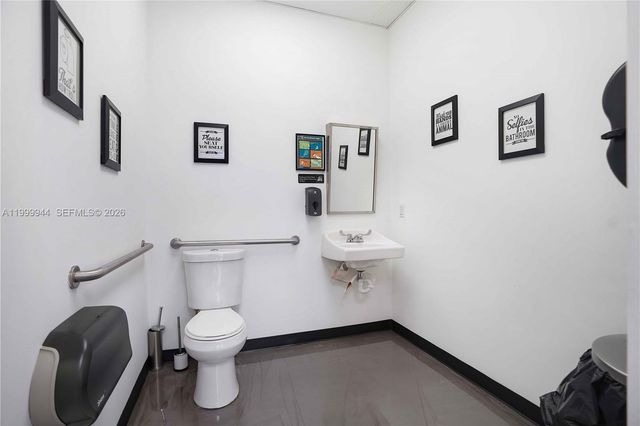 12835 SW 42 st, Miami, FL 33175