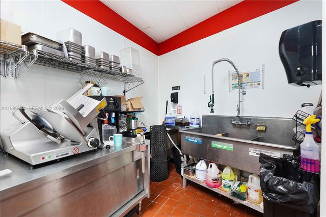 12835 SW 42 st, Miami, FL 33175
