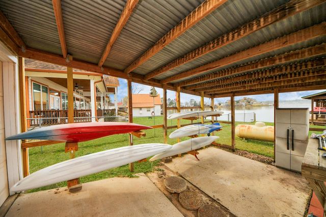 292 Kickapoo Drive, Livingston, TX 77351