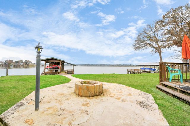 292 Kickapoo Drive, Livingston, TX 77351