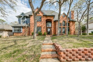 1213 Briar Drive, Bedford, TX 76022