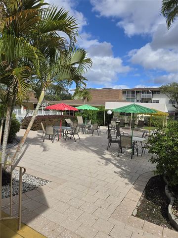 16801 NE 13th Ave 210, Miami, FL 33162