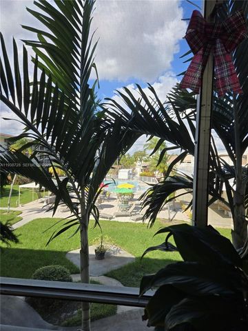 16801 NE 13th Ave 210, Miami, FL 33162