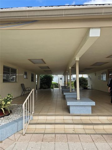 16801 NE 13th Ave 210, Miami, FL 33162