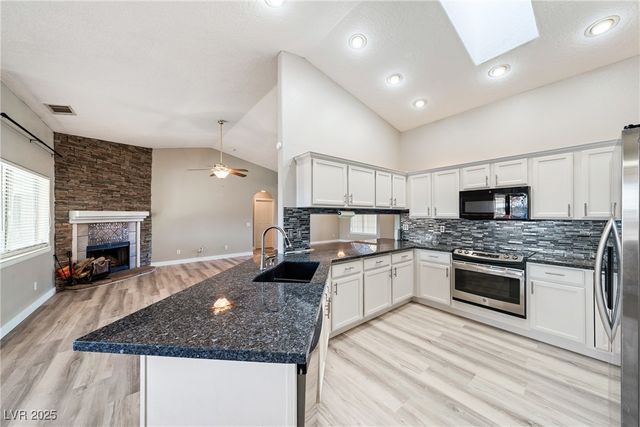 2950 Winchester Avenue, Pahrump, NV 89048