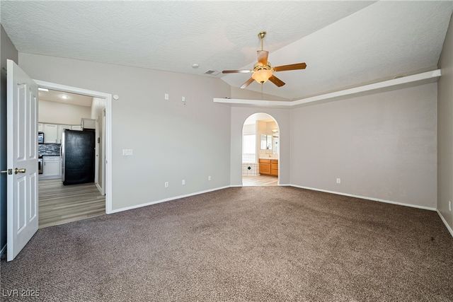 2950 Winchester Avenue, Pahrump, NV 89048