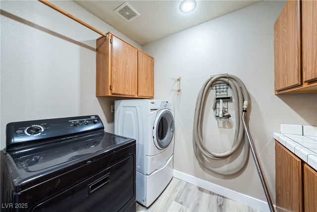 2950 Winchester Avenue, Pahrump, NV 89048