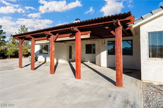 2950 Winchester Avenue, Pahrump, NV 89048