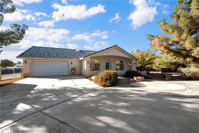 2950 Winchester Avenue, Pahrump, NV 89048