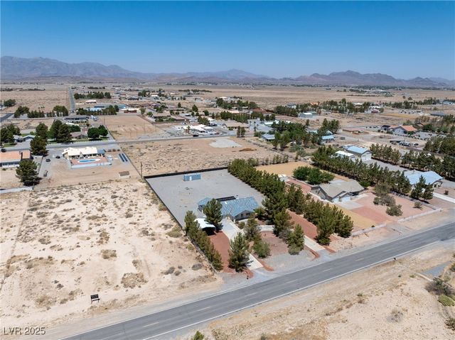 2950 Winchester Avenue, Pahrump, NV 89048