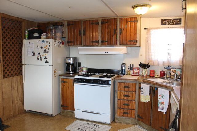 401 Chantelly Lane, Los Lunas, NM 87031