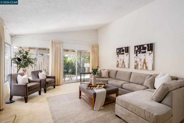 2662 Saklan Indian 1, Walnut Creek, CA 94595