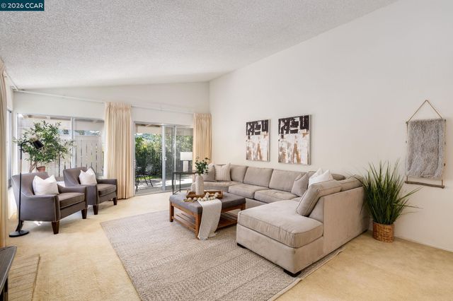 2662 Saklan Indian 1, Walnut Creek, CA 94595