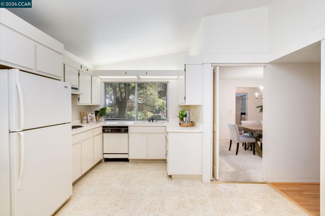 2662 Saklan Indian 1, Walnut Creek, CA 94595