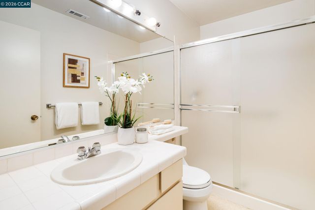 2662 Saklan Indian 1, Walnut Creek, CA 94595