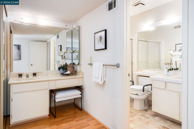 2662 Saklan Indian 1, Walnut Creek, CA 94595