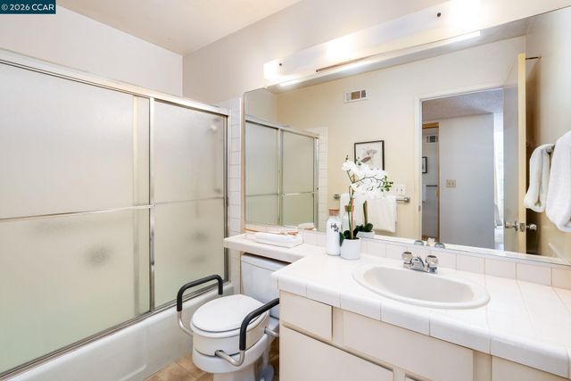 2662 Saklan Indian 1, Walnut Creek, CA 94595